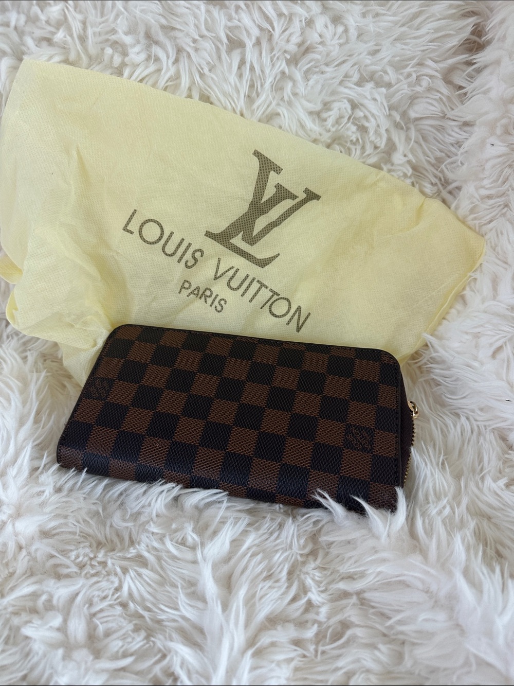 Damier Ebene Zip Around Wallet - Dark Brown